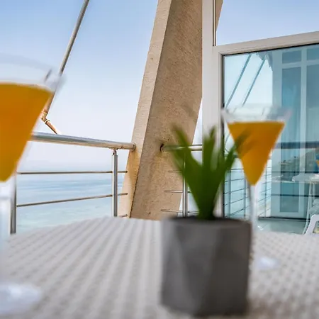 아파트 Spectacular Bechfront Seaview