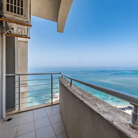 Spectacular Bechfront Seaview 아파트 Durrës